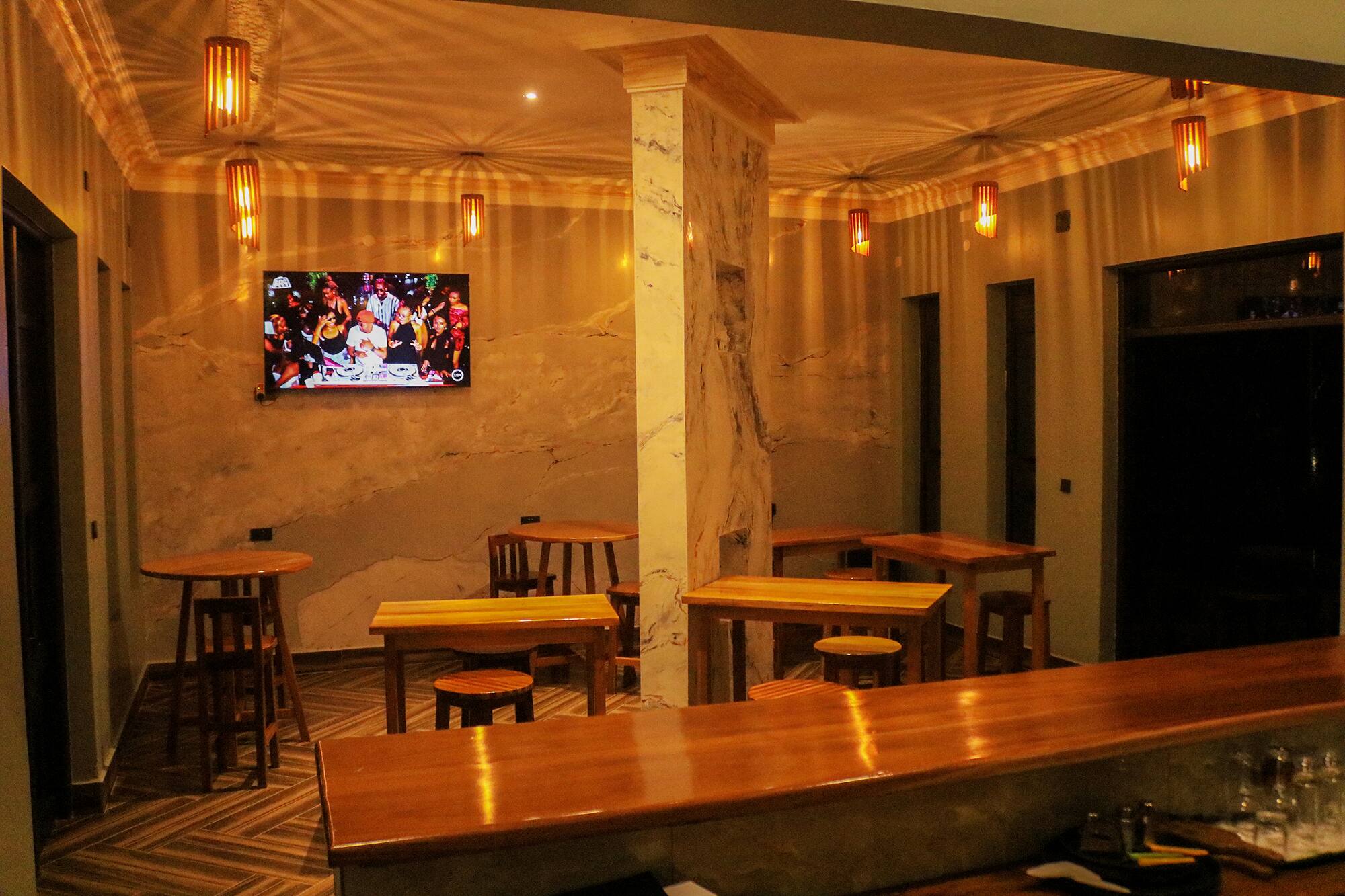 The bar counter at Hati Residences